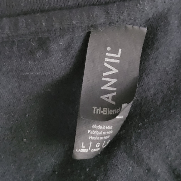 Anvil - Ballet Mom Black and Gold Tee - Picture 4 of 4